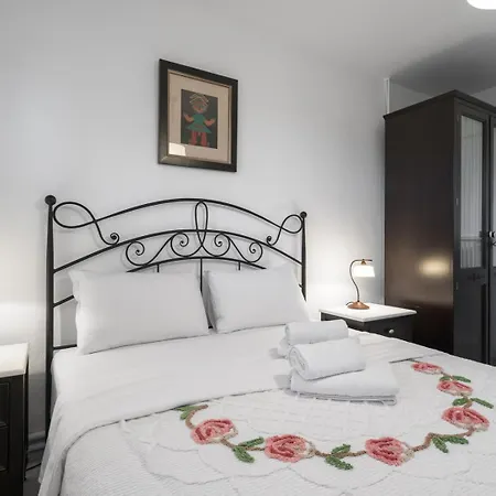 Beachfront Paradise By Luxlikehome Villa Hanioti