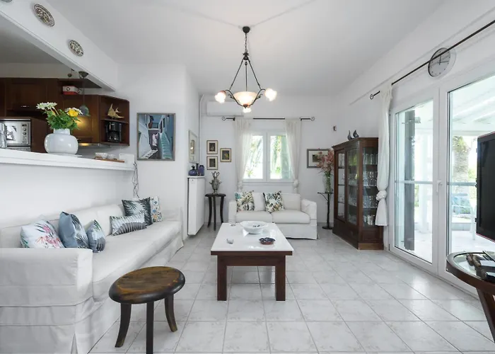 Beachfront Paradise By Luxlikehome *