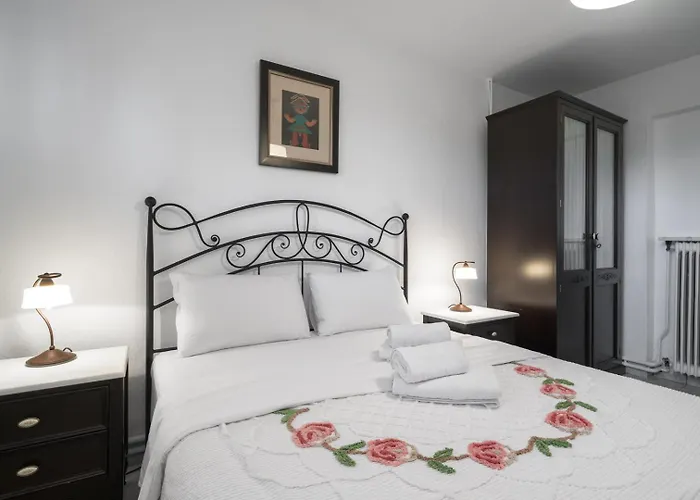 Beachfront Paradise By Luxlikehome Villa Chaniotis