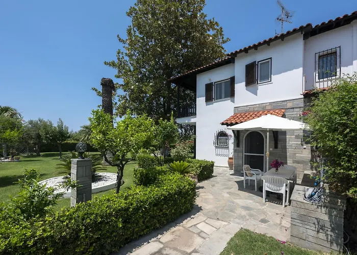 Villa Beachfront Paradise By Luxlikehome Chaniotis