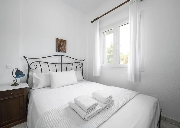 Beachfront Paradise By Luxlikehome * Chaniotis