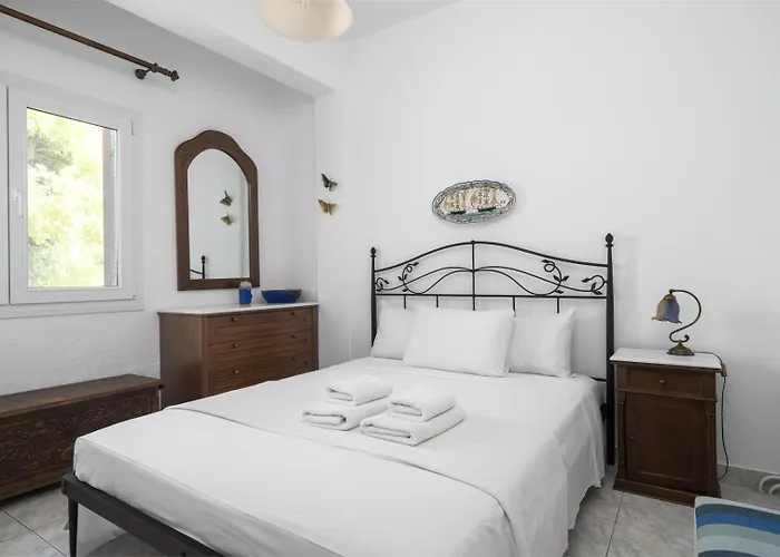 Beachfront Paradise By Luxlikehome Villa *