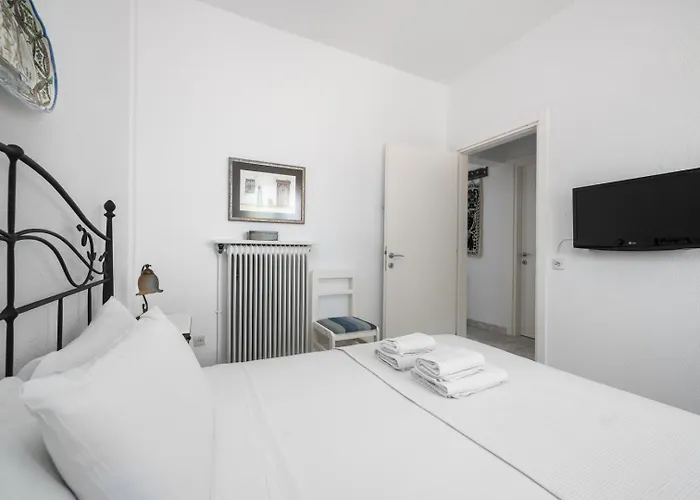 Beachfront Paradise By Luxlikehome * Chaniotis