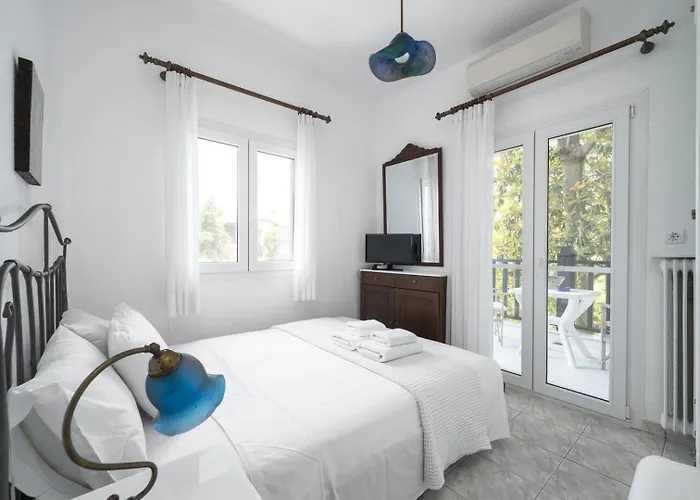 Beachfront Paradise By Luxlikehome Chaniotis