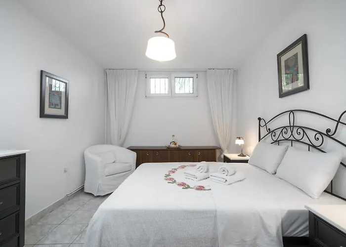 Beachfront Paradise By Luxlikehome Chaniotis