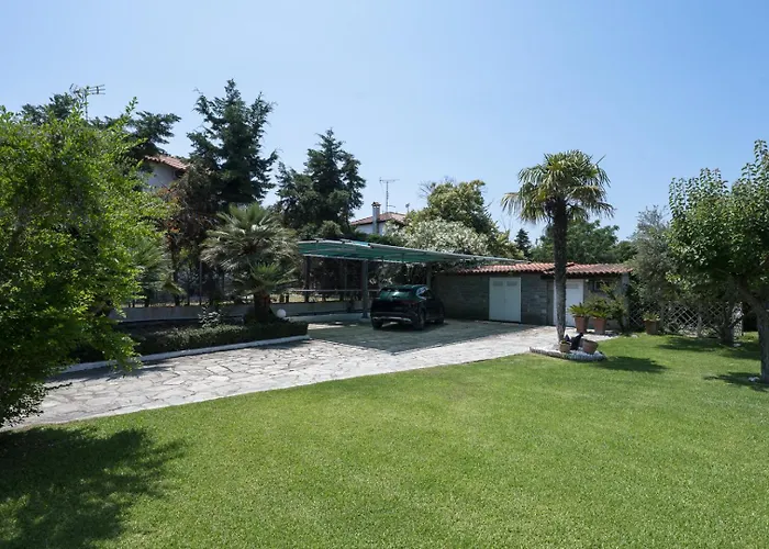 Beachfront Paradise By Luxlikehome * Chaniotis