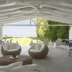 Vilă Beachfront Paradise By Luxlikehome *