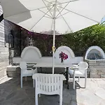 Beachfront Paradise By Luxlikehome Villa *