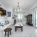 Beachfront Paradise By Luxlikehome *