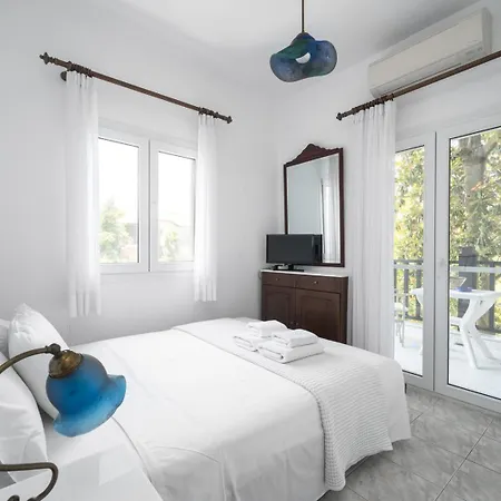 Beachfront Paradise By Luxlikehome Chaniotis