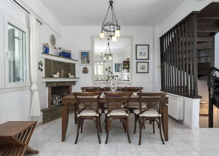 Beachfront Paradise By Luxlikehome