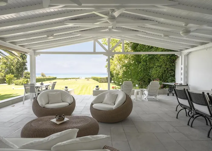 Vilă Beachfront Paradise By Luxlikehome *