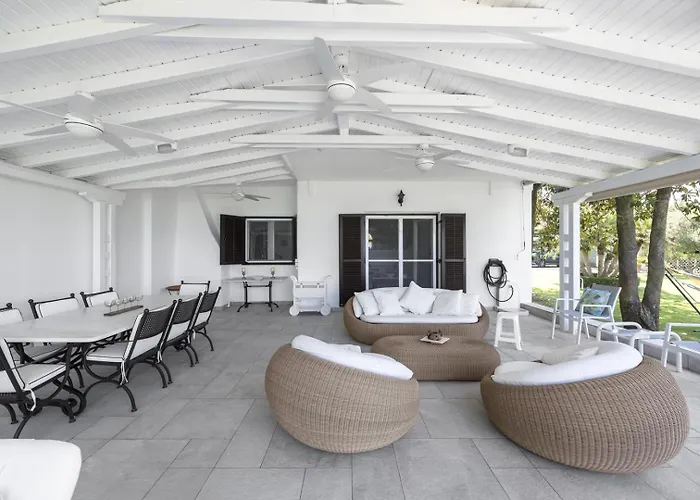 Vilă Beachfront Paradise By Luxlikehome