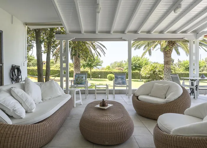 Vilă Beachfront Paradise By Luxlikehome *