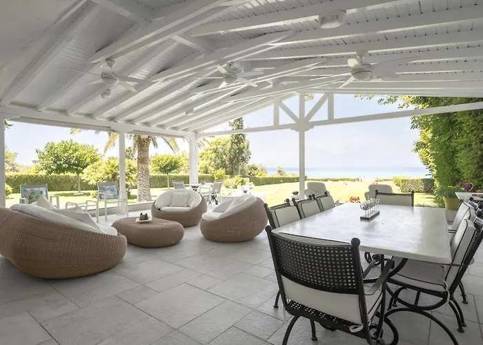 Vilă Beachfront Paradise By Luxlikehome